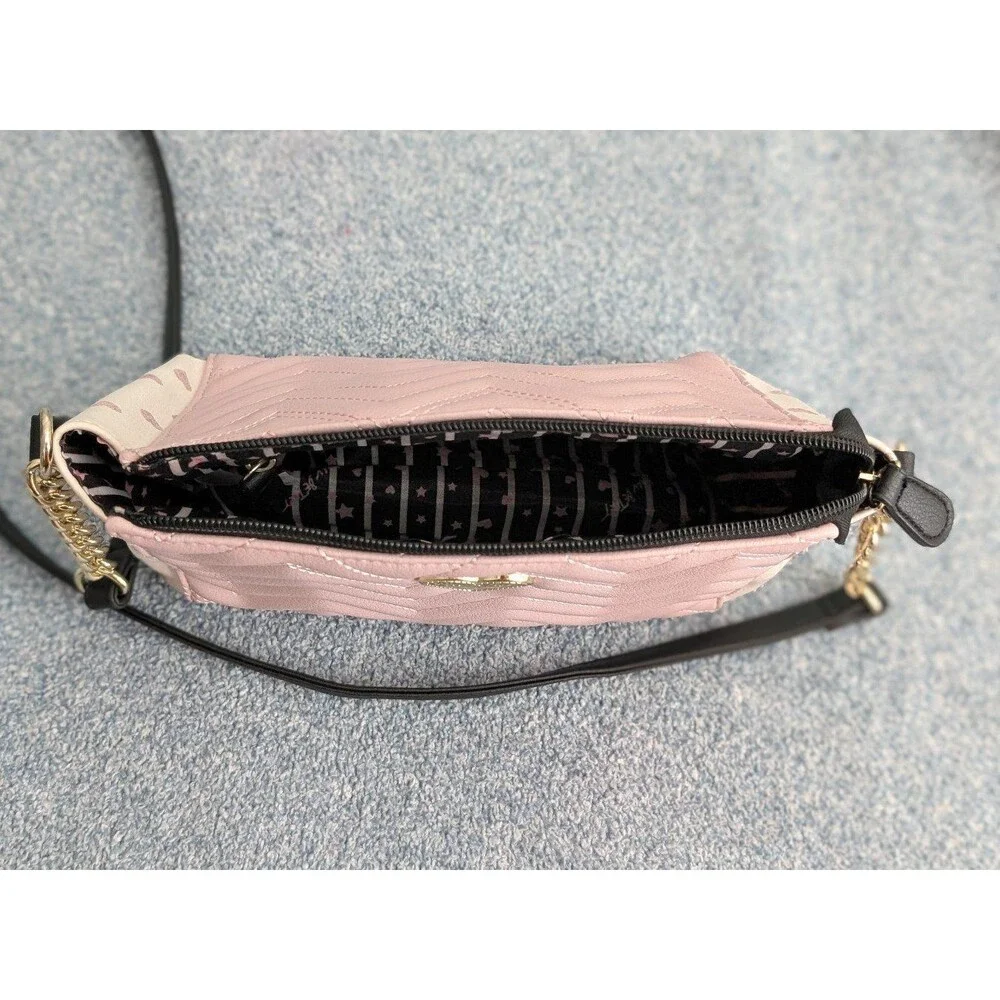 Luv Betsey by Betsey Johnson Pink Chevron Heart Crossbody Bag Gold Heart Detail - Picture 5 of 9
